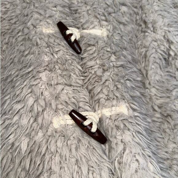 Reformation Cropped Faux Fur Soft Teddy Coat Light Gray Pockets Size Medium - Picture 7 of 9